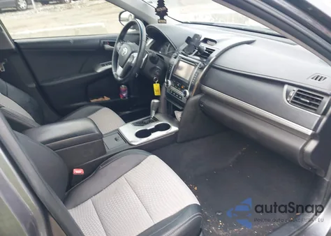 2014 Toyota Camry Se z USA, uszkodzony, nr VIN 4T1BF1FK4EU320505